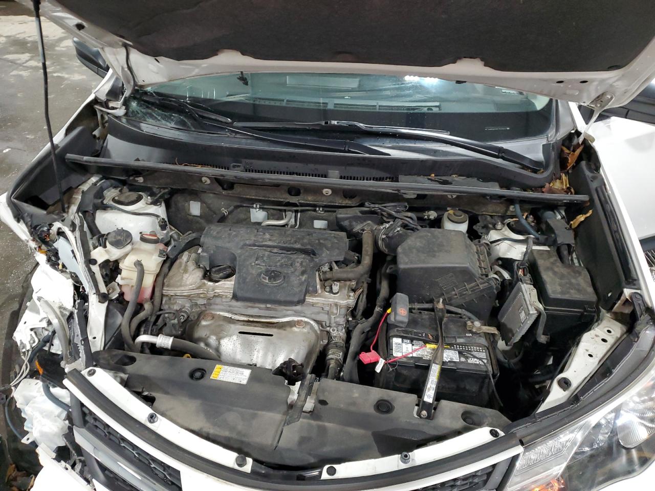2015 Toyota RAV 4 - Image 13