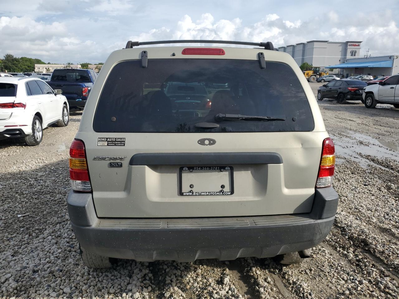 1FMYU93184KB43588 2004 Ford Escape Xlt