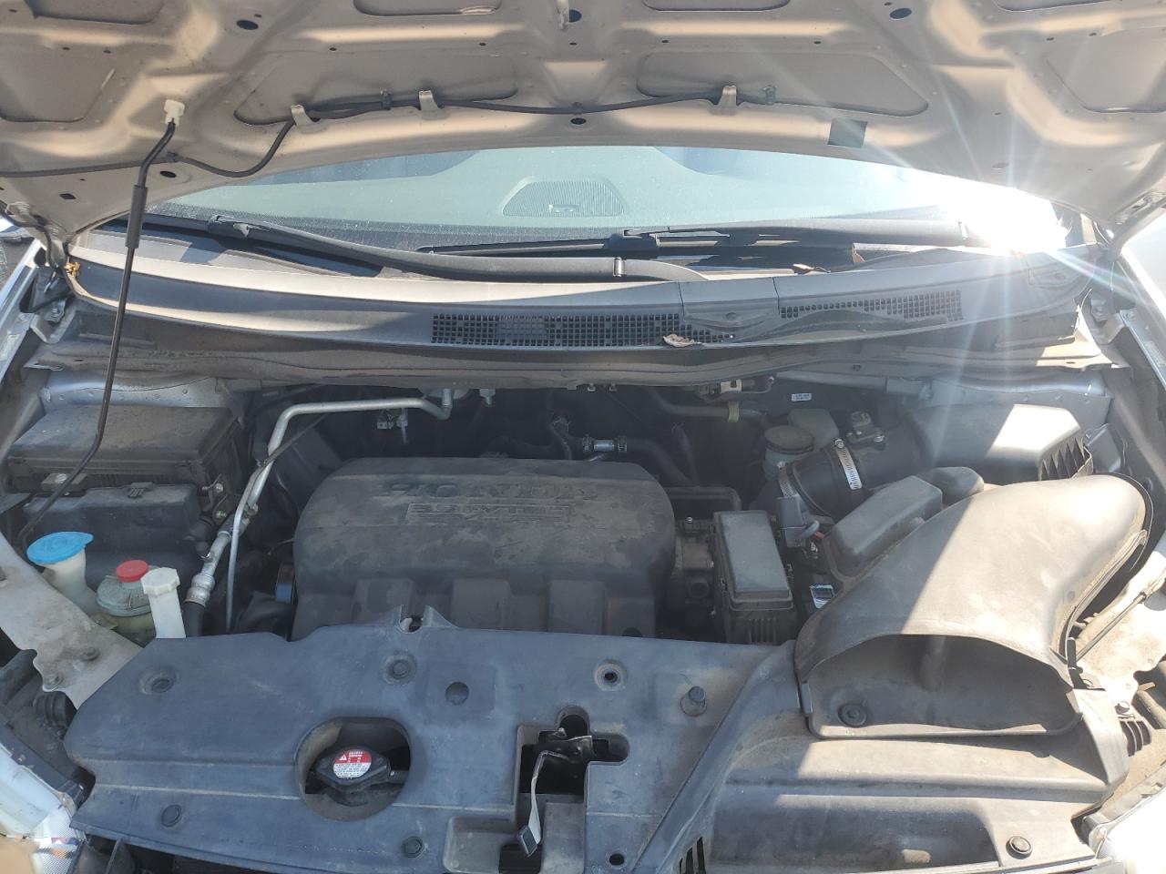 2012 Honda Odyssey - Image 12