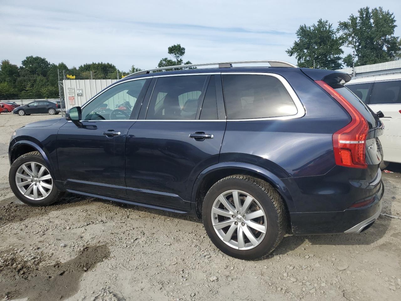 YV4A22PK0G1061772 2016 VOLVO XC90 - Image 2