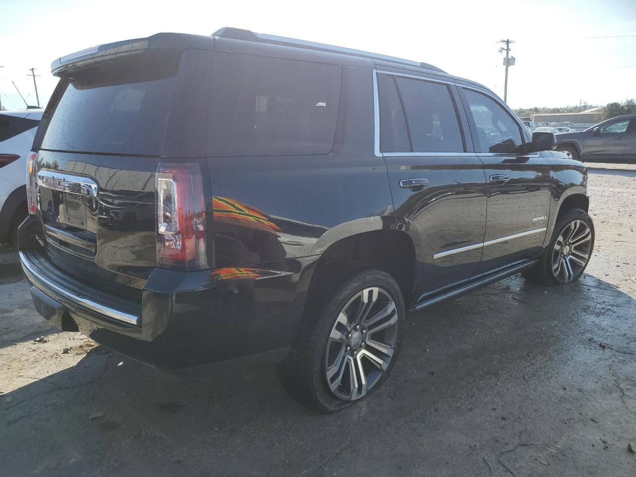 2019 GMC Yukon Denali VIN: 1GKS2CKJ7KR373856 Lot: 76391424