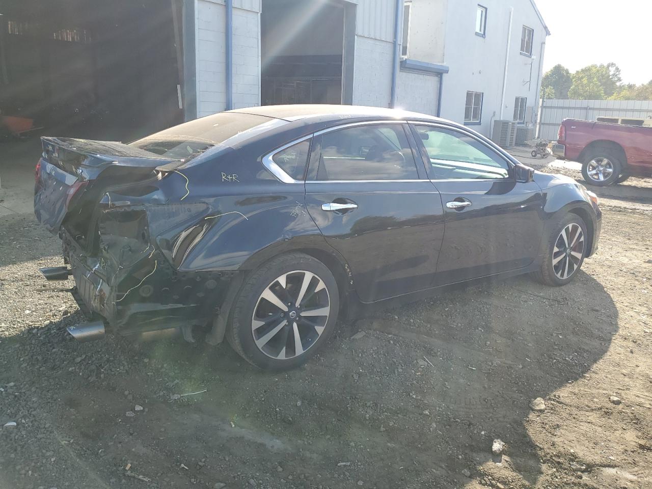 2018 Nissan Altima - Image 3
