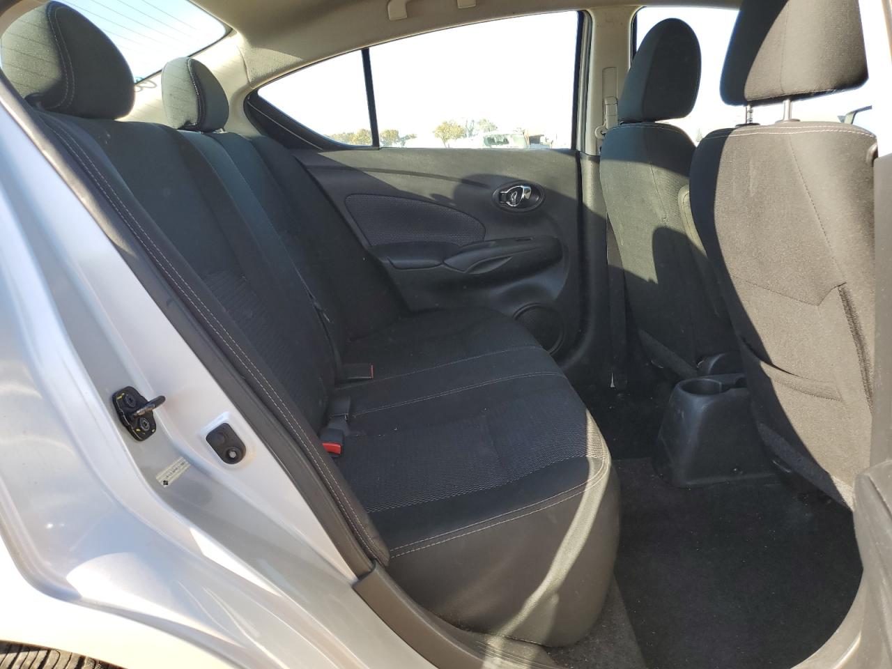 2019 Nissan Versa - Image 10