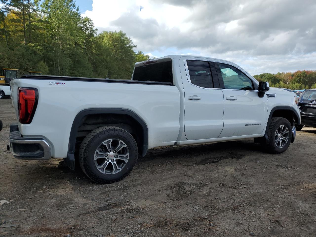 2021 GMC Sierra - Image 3