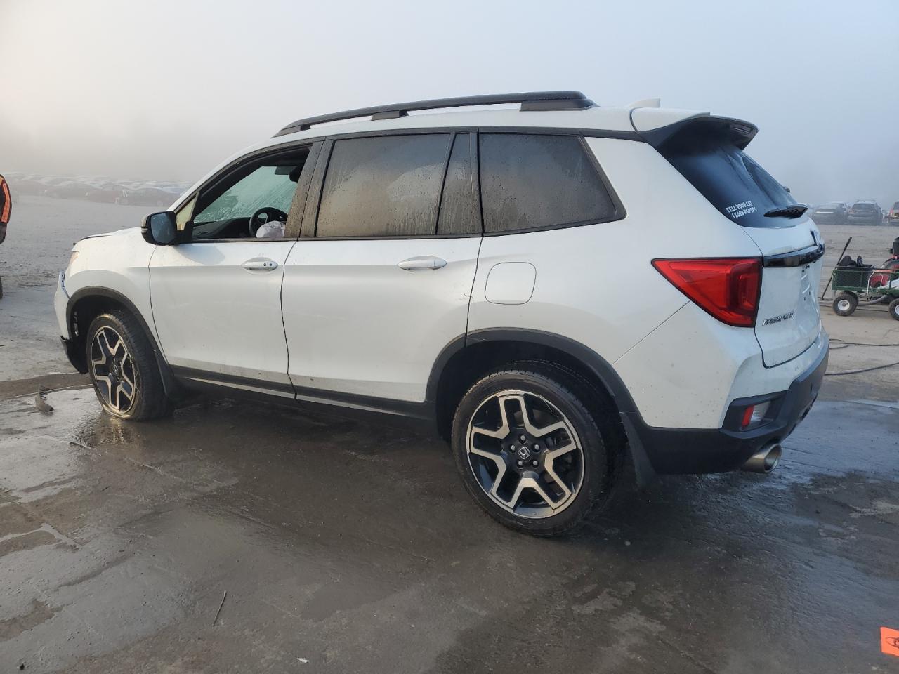 2022 Honda Passport - Image 2