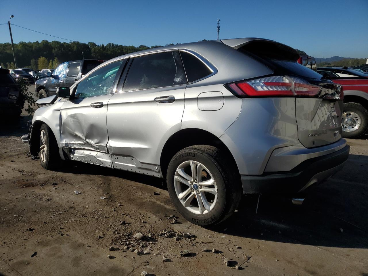 2020 Ford Edge - Image 2