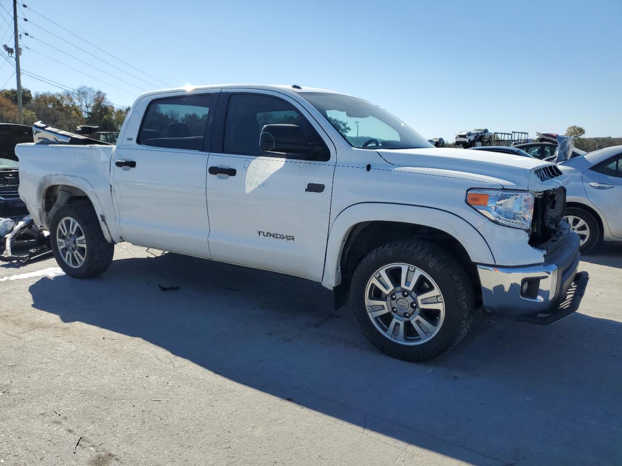 2017 Toyota Tundra Crewmax Sr5 VIN: 5TFDW5F12HX619179 Lot: 77182004