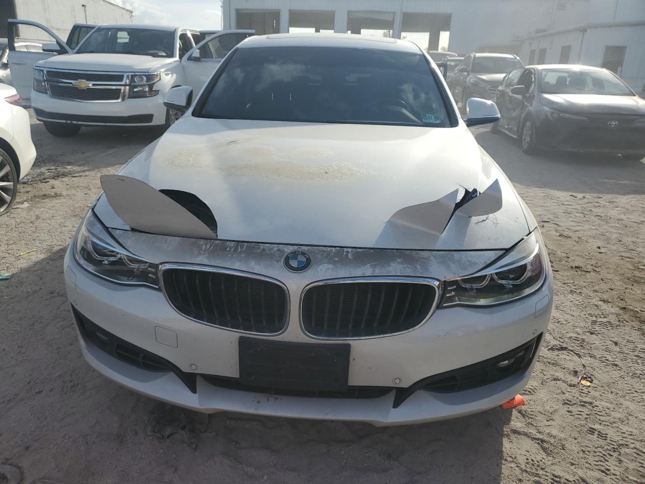 VIN WBA8Z5C5XGG500842 2016 BMW 3 SERIES no.5