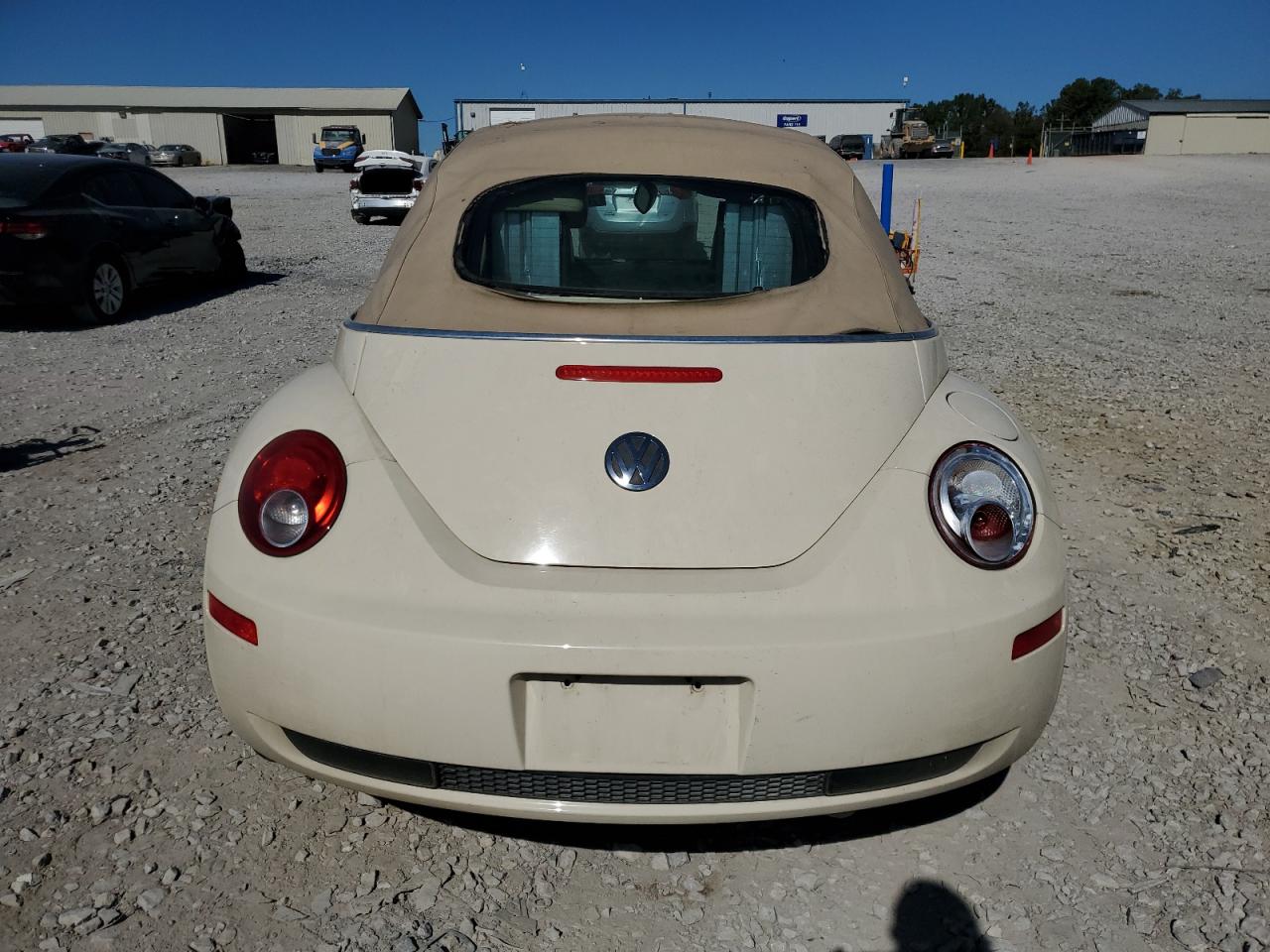 2006 Volkswagen New Beetle Convertible Option Package 1 VIN: 3VWRF31Y06M311295 Lot: 76950204