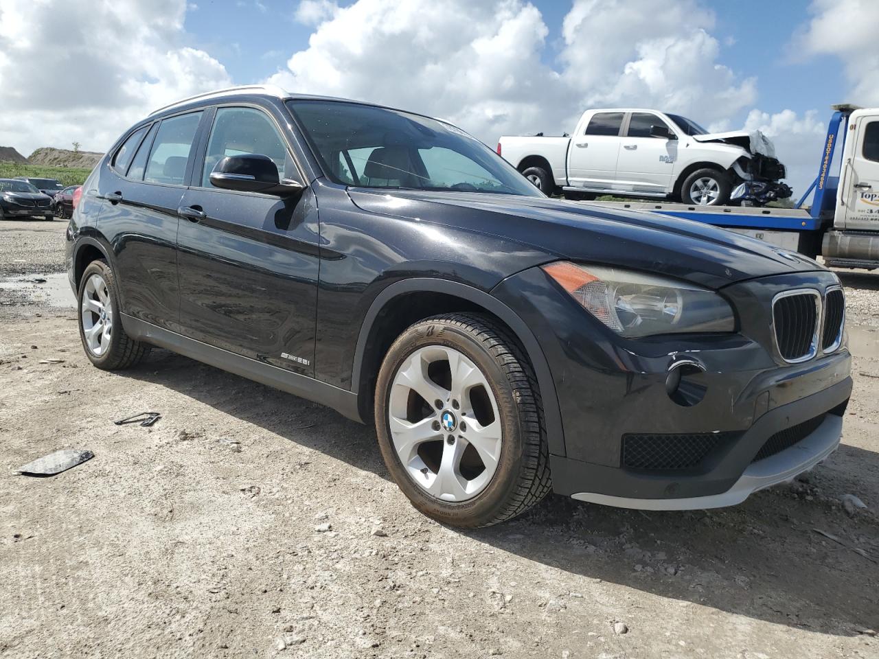 2015 BMW X1 - Image 4