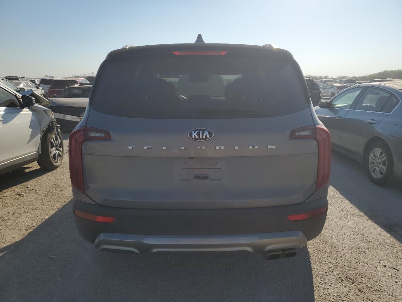 5XYP64HC0LG020833 2020 Kia Telluride S