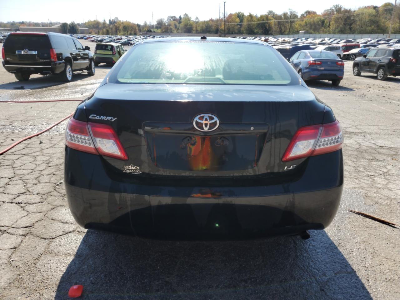 2011 Toyota Camry - Image 6