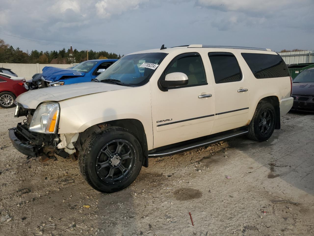 2013 GMC Yukon - Image 1