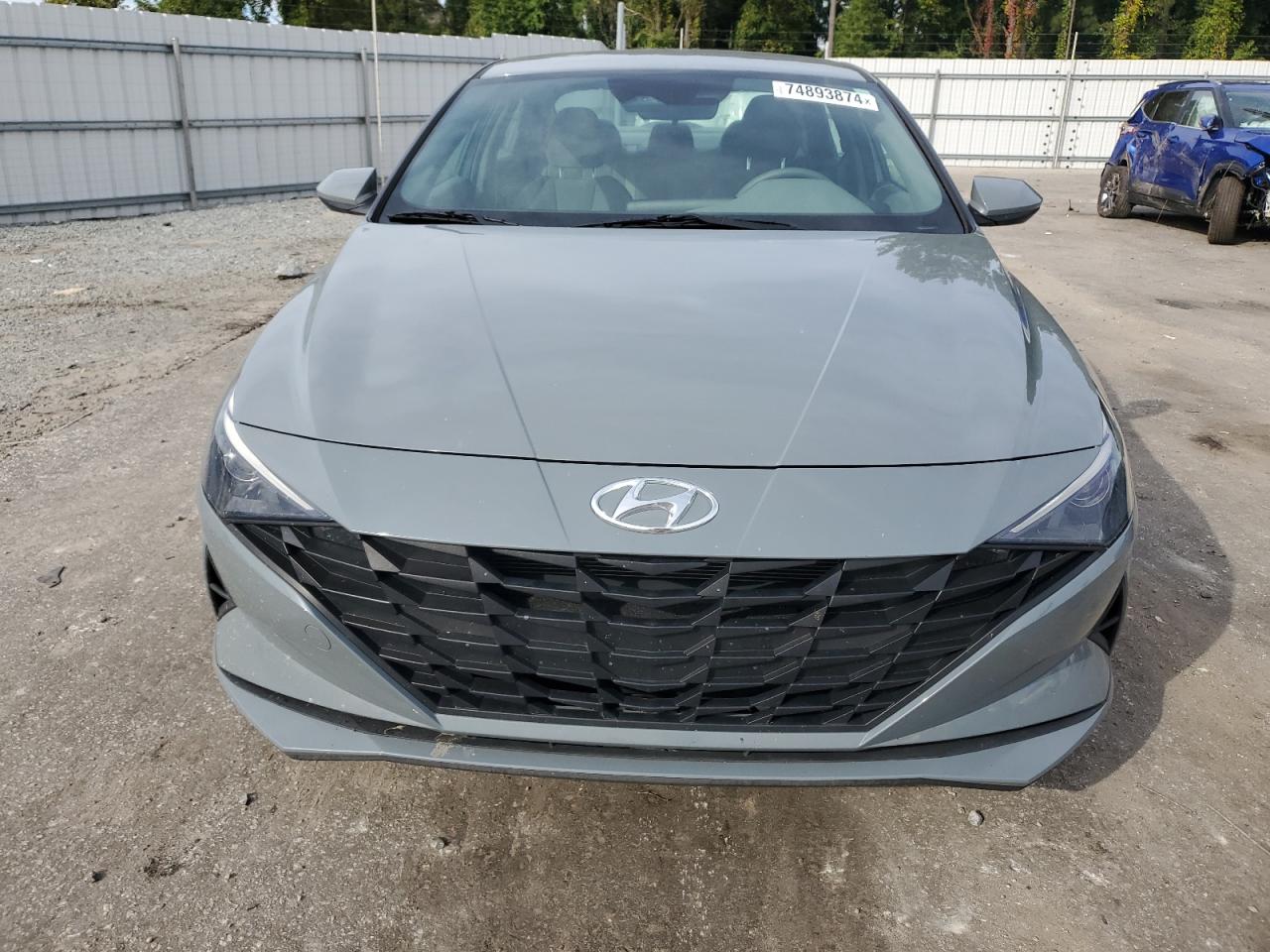 2022 Hyundai Elantra - Image 5