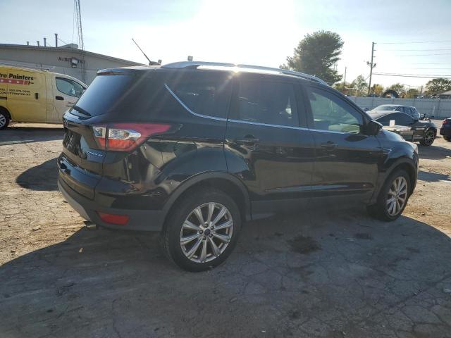 Parquets FORD ESCAPE 2017 Czarny