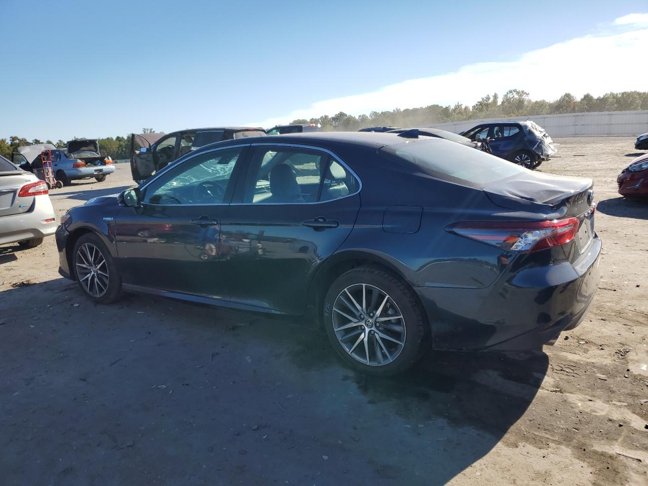 4T1F31AK0MU565138 2021 Toyota Camry Xle