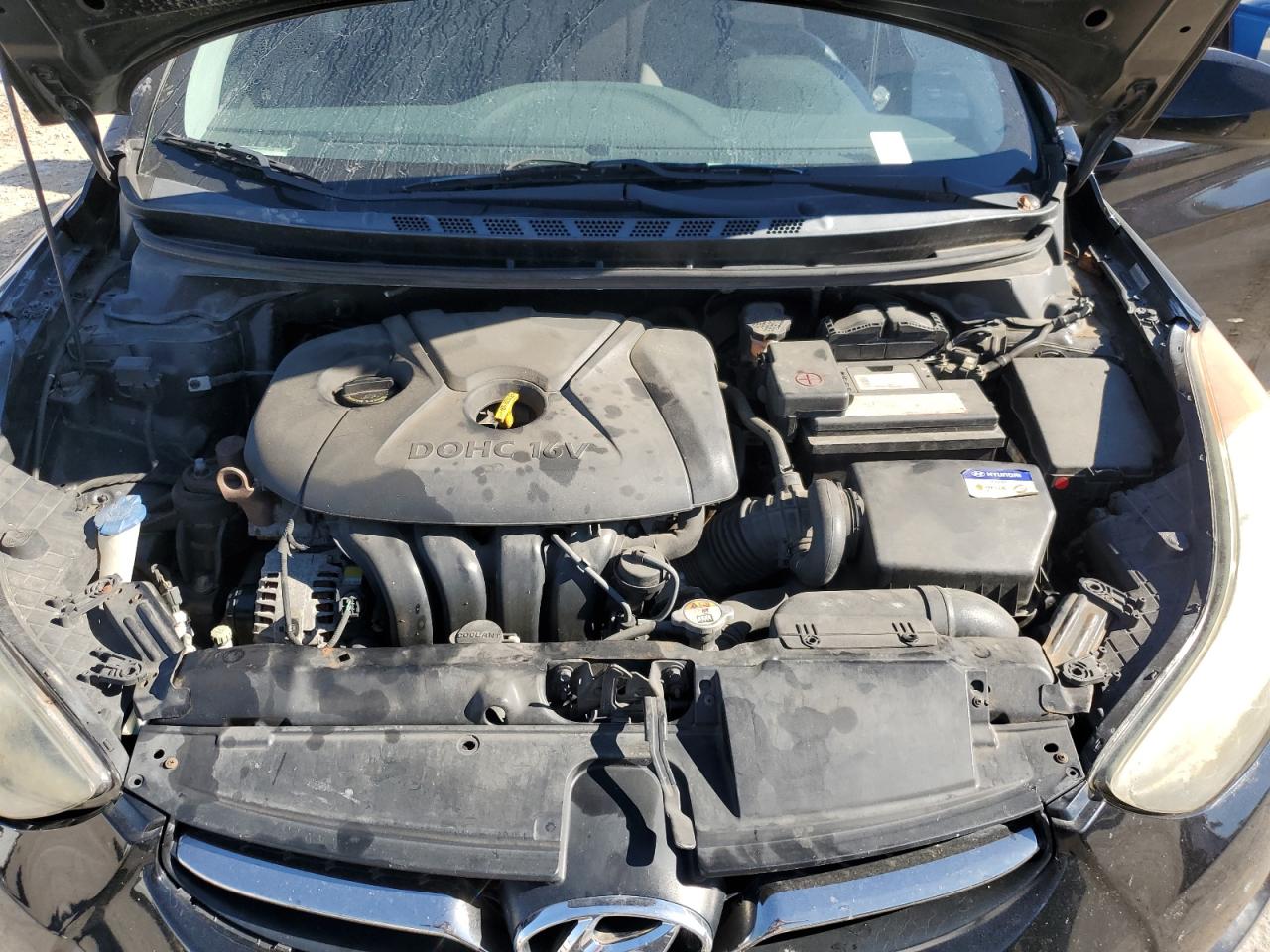 2013 Hyundai Elantra - Image 12
