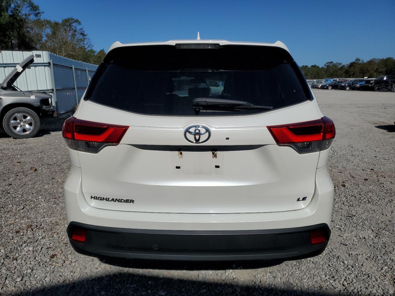 2019 Toyota Highlander Le VIN: 5TDZZRFH2KS327241 Lot: 78082584