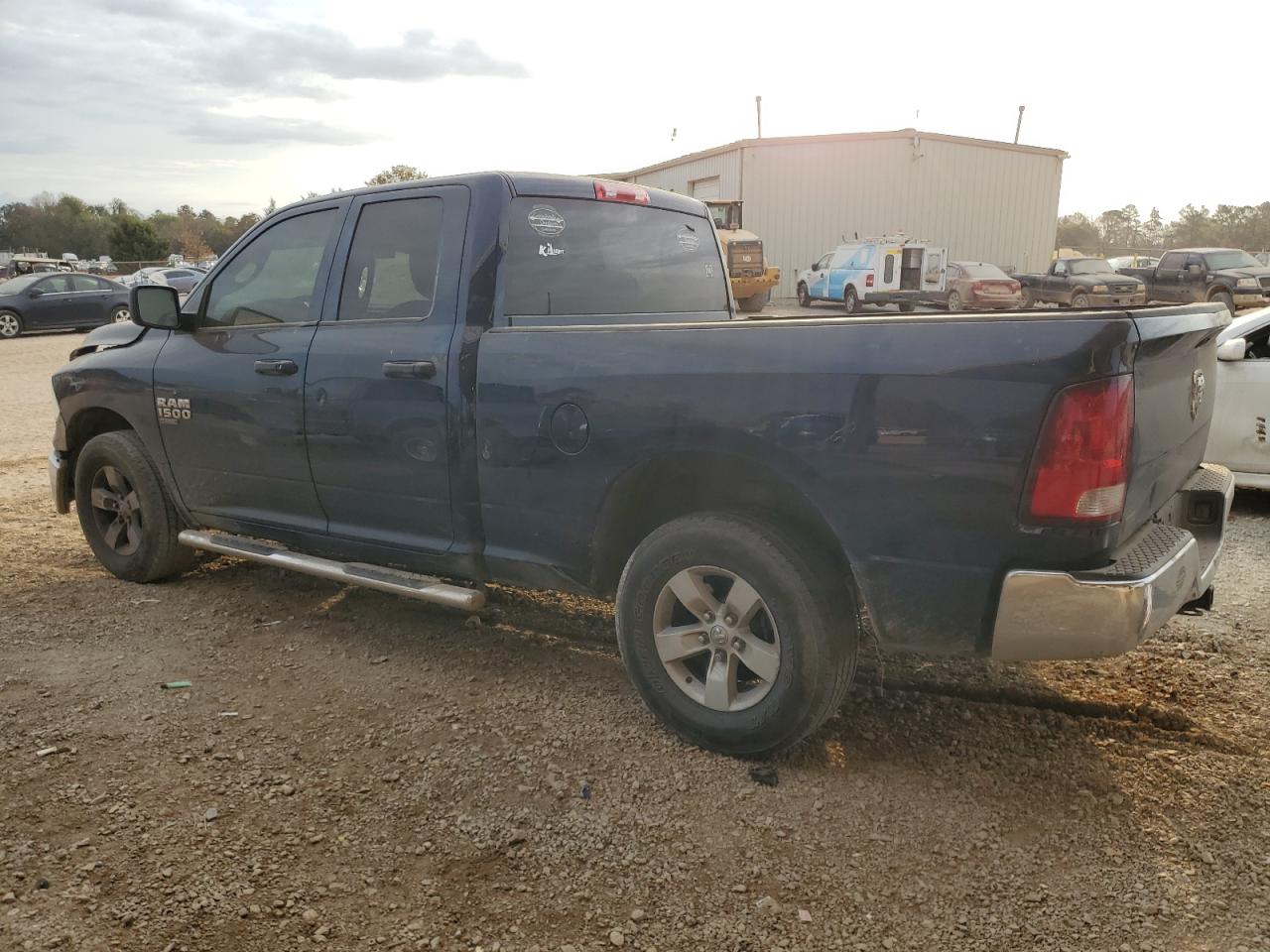 VIN 1C6RR6FG9KS686168 2019 RAM 1500 no.2