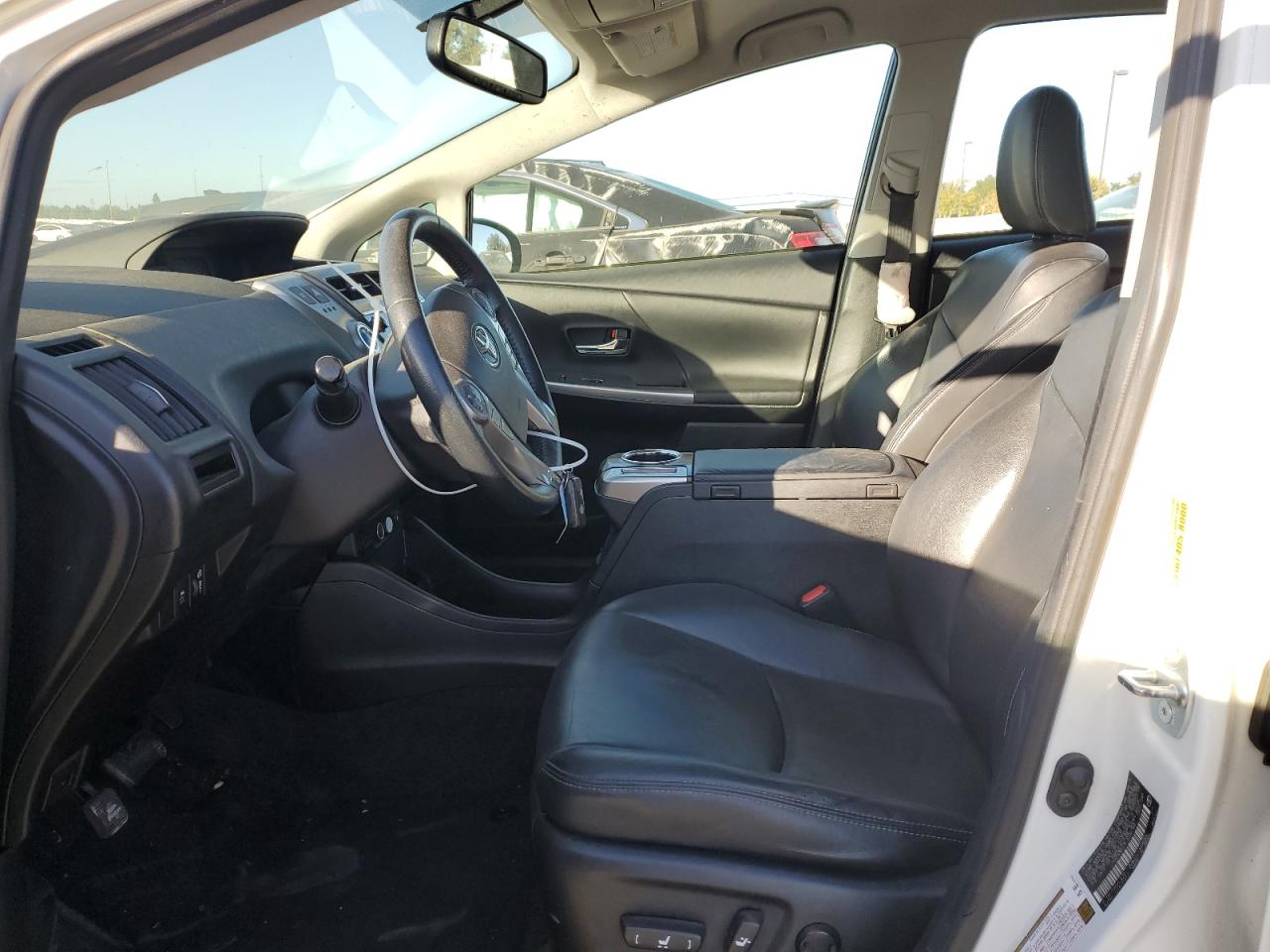 2015 Toyota Prius - Image 7