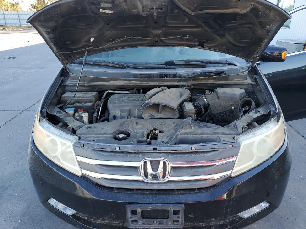 2012 Honda Odyssey - Image 12
