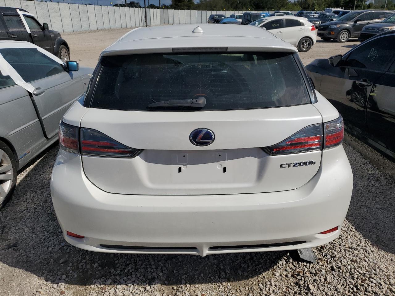 VIN JTHKD5BH3D2161819 2013 LEXUS CT 200 no.6