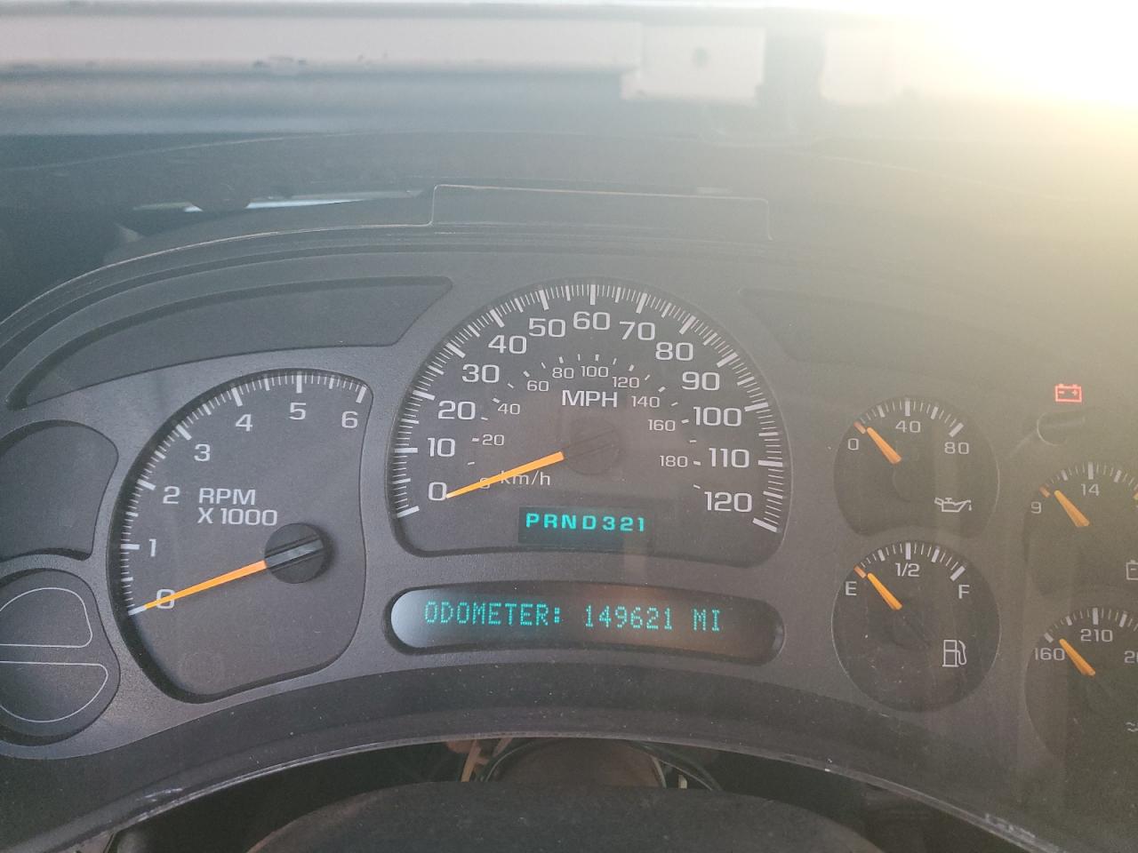 2003 Chevrolet Silverado - Image 9