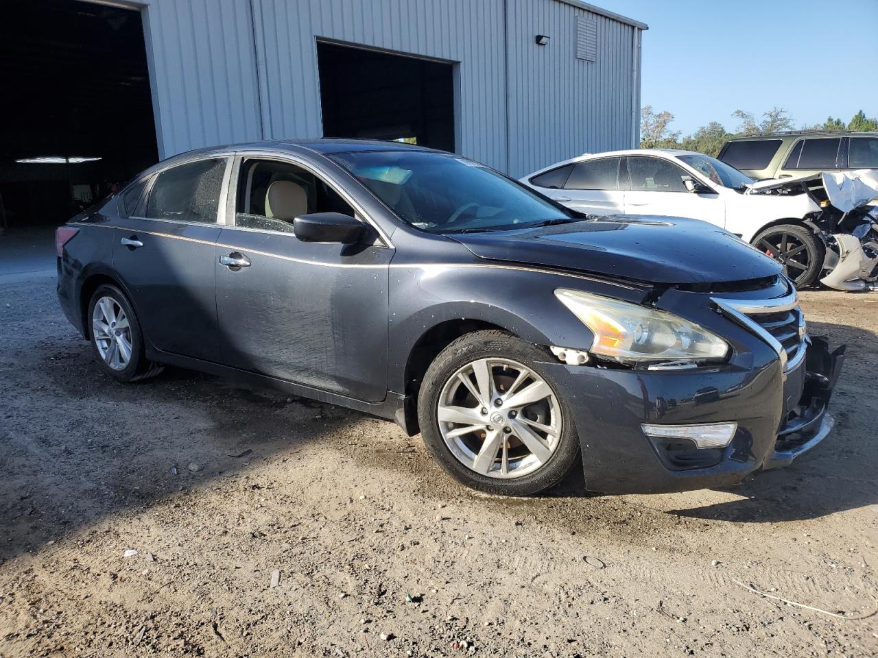 2014 Nissan Altima - Image 4
