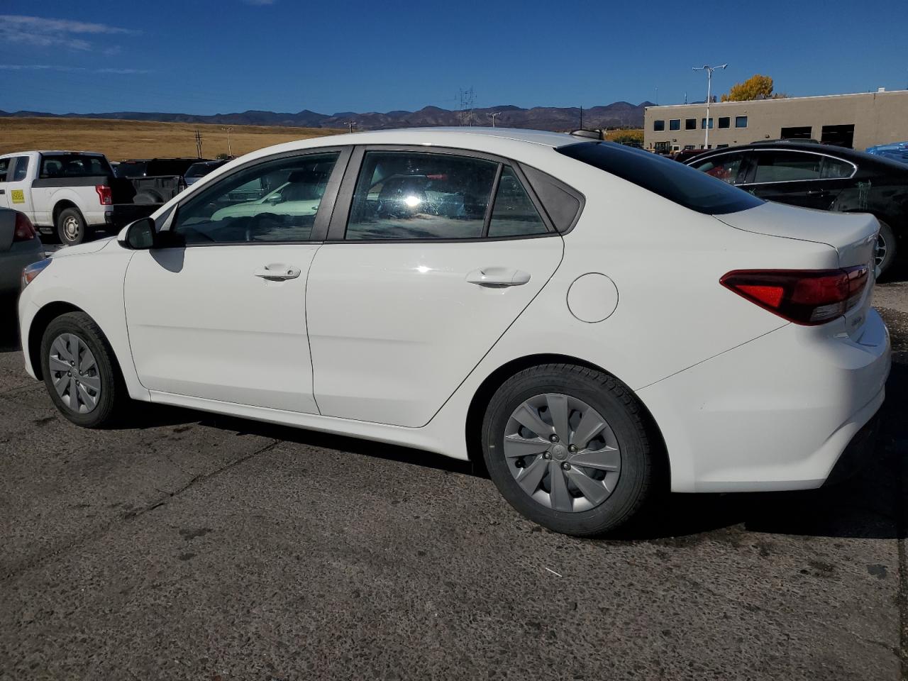 2020 Kia Rio - Image 2