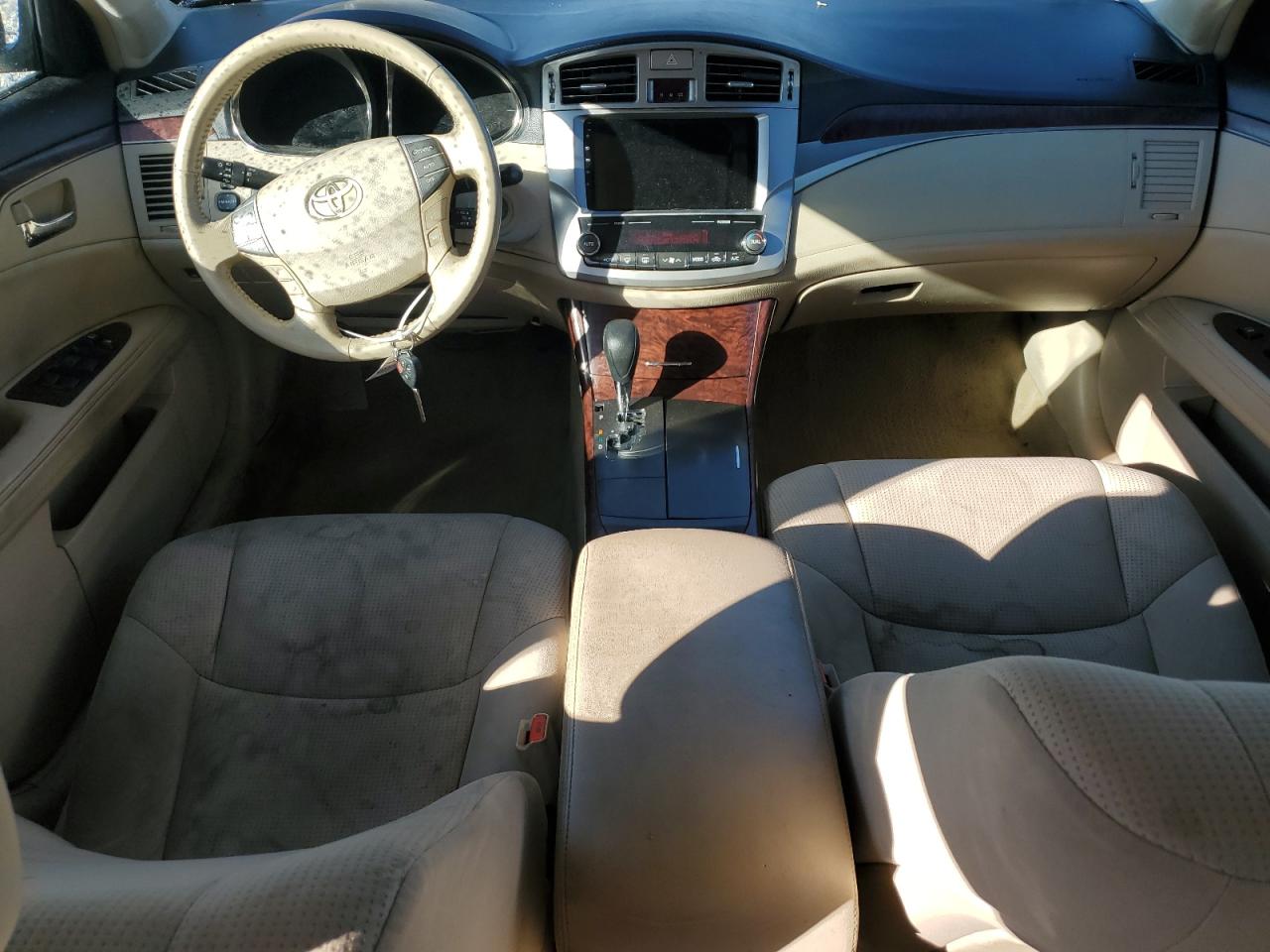 2012 Toyota Avalon - Image 8