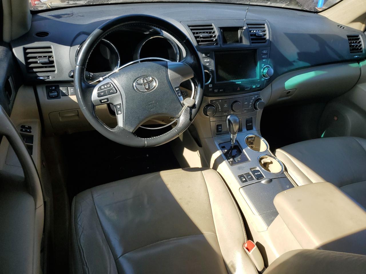 2011 Toyota Highlander - Image 8