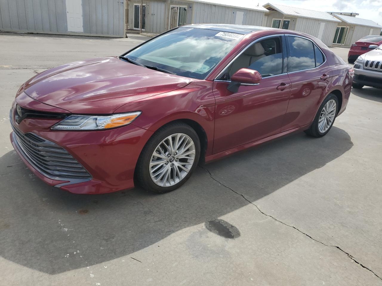 4T1BZ1HK9JU502117 2018 TOYOTA CAMRY - Image 1