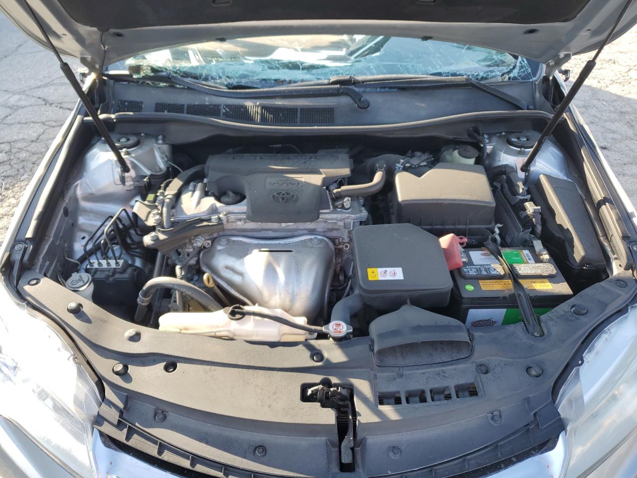 2017 Toyota Camry - Image 12