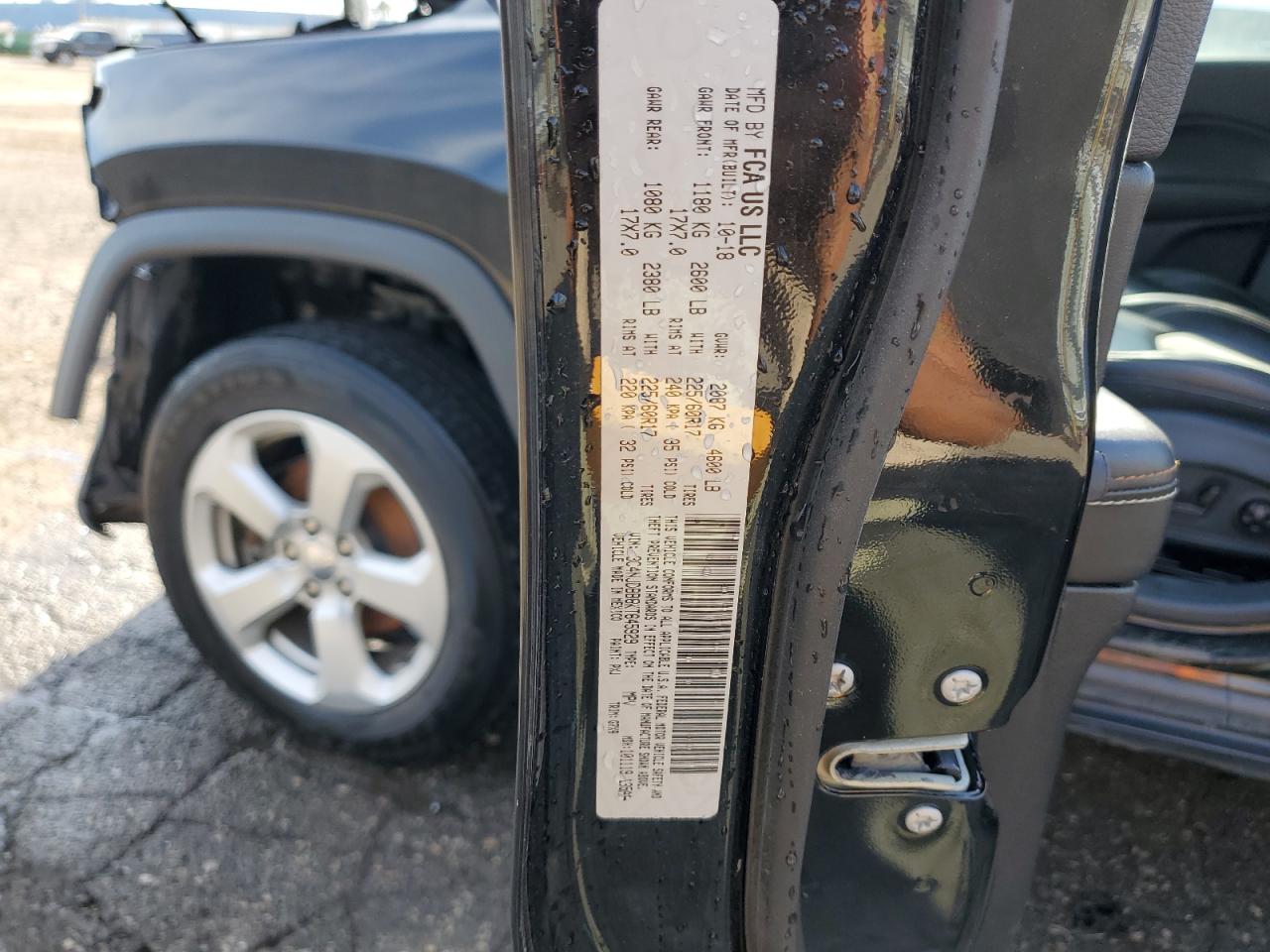 2019 Jeep Compass Latitude VIN: 3C4NJDBB8KT645929 Lot: 75703734