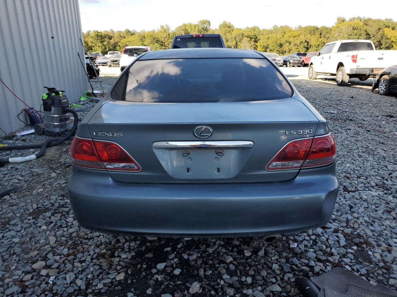 2005 Lexus ES - Image 6