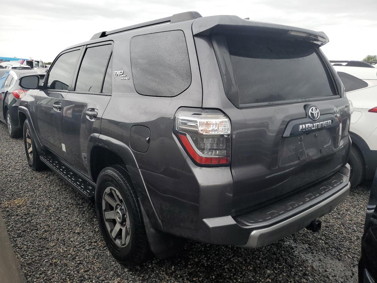 2020 Toyota 4Runner Sr5/Sr5 Premium VIN: JTEBU5JR4L5783933 Lot: 74113654