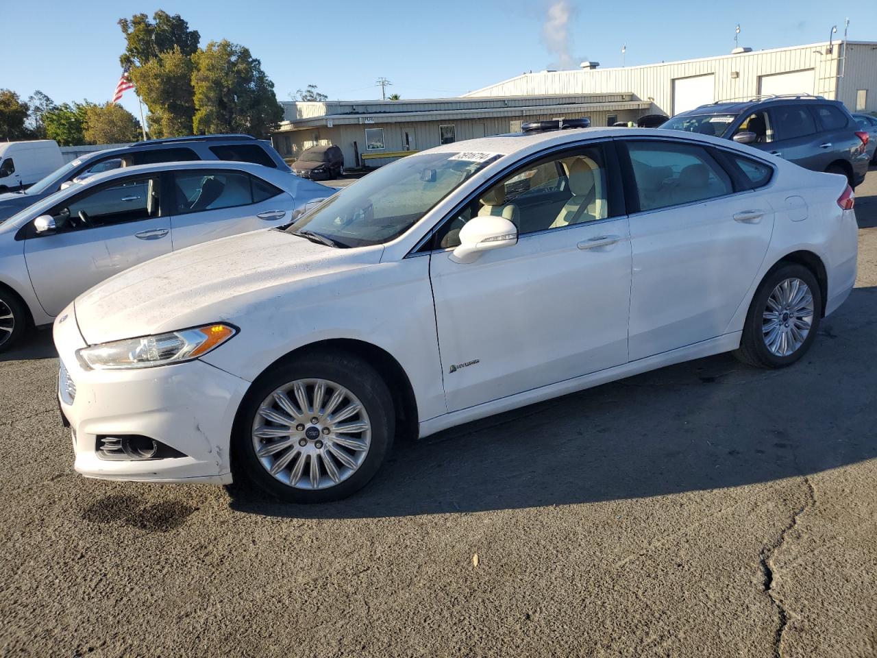 VIN 3FA6P0LU4ER256689 2014 FORD FUSION no.1