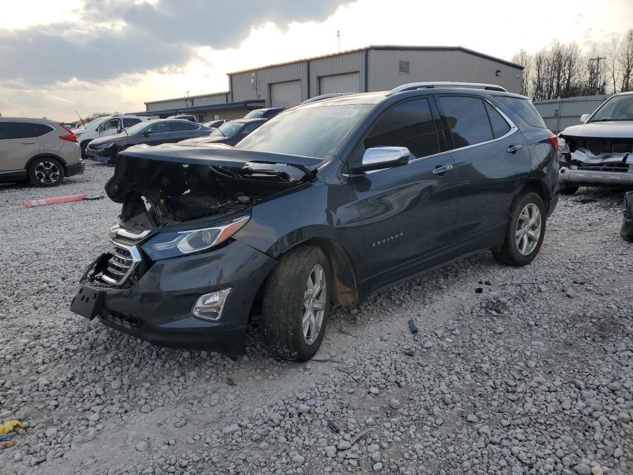 VIN 2GNAXXEV9L6187075 2020 CHEVROLET EQUINOX no.1