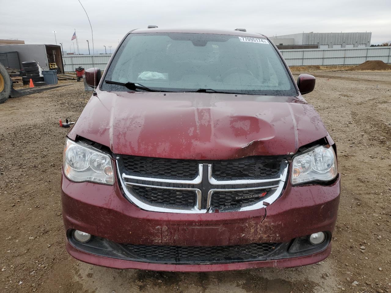 2018 Dodge Caravan - Image 5