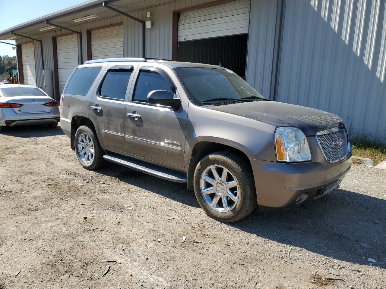 2013 GMC Yukon - Image 4