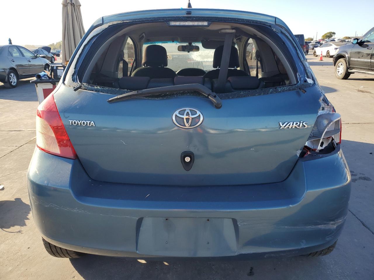 2008 Toyota Yaris VIN: JTDJT923685185791 Lot: 77328914