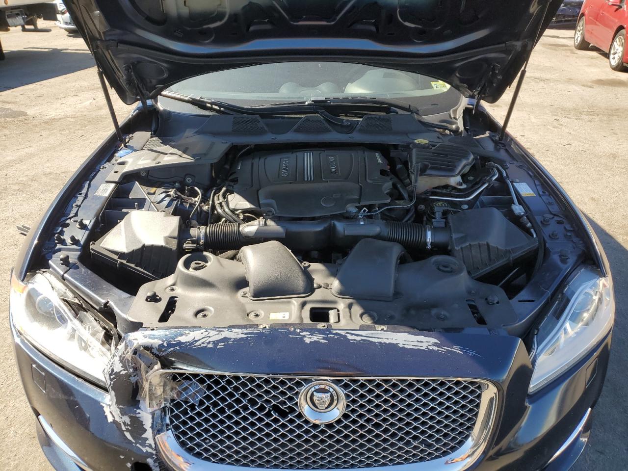 2013 Jaguar XJ - Image 11
