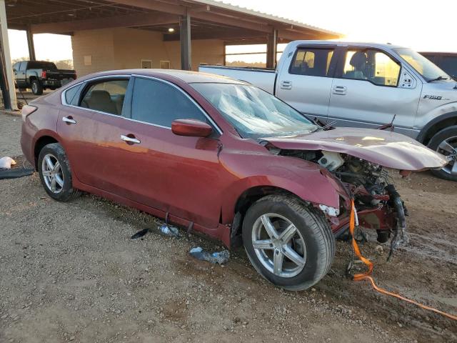  NISSAN ALTIMA 2015 Красный