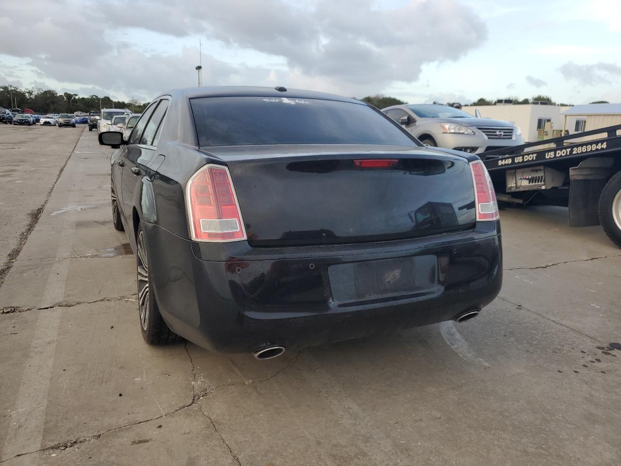 2012 Chrysler 300 - Image 6