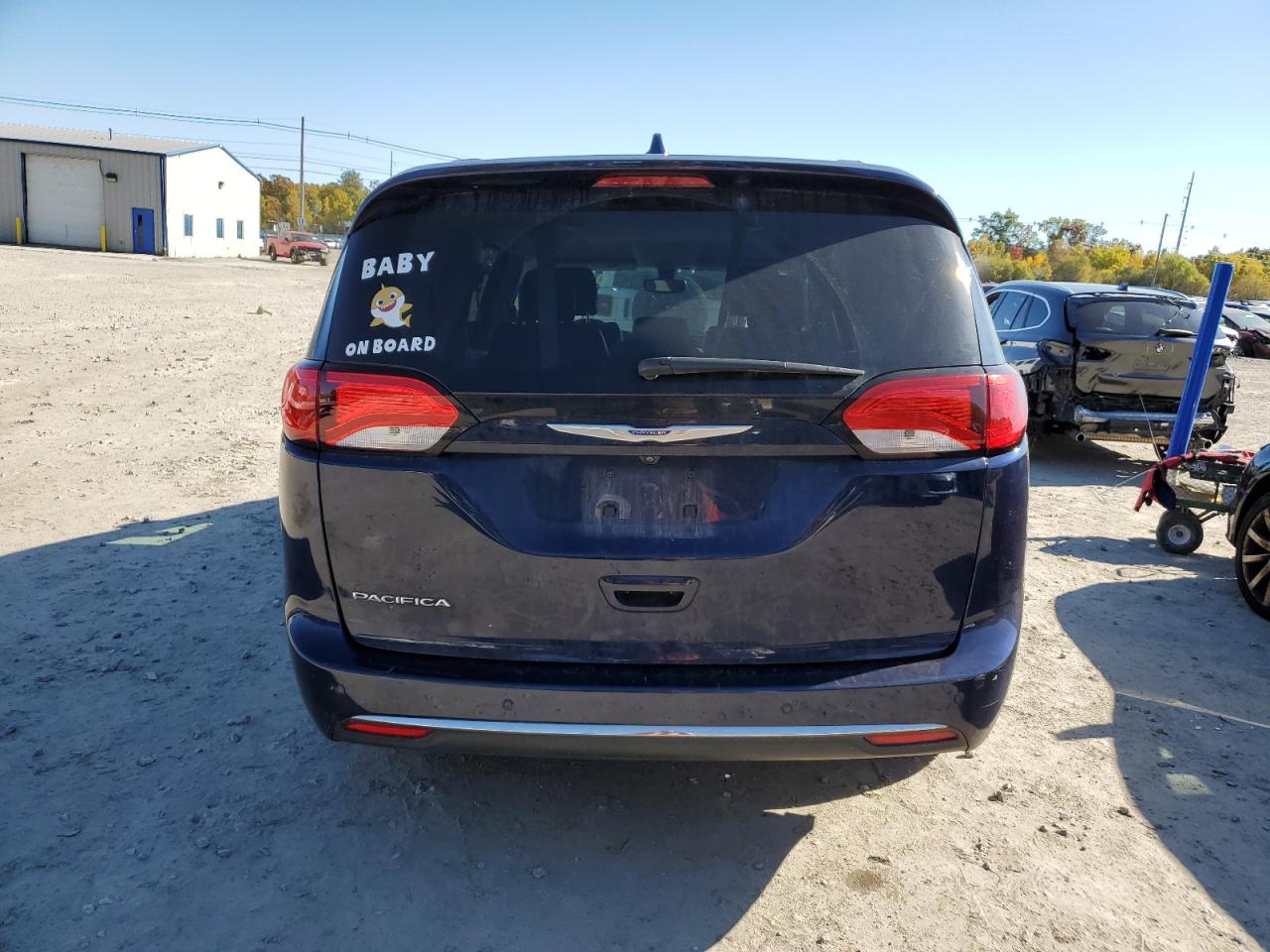 2018 Chrysler Pacifica Touring L VIN: 2C4RC1BG8JR280689 Lot: 76674154