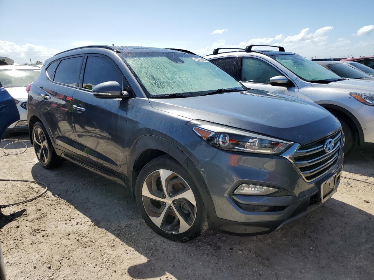 KM8J33A21GU048974 2016 Hyundai Tucson Limited