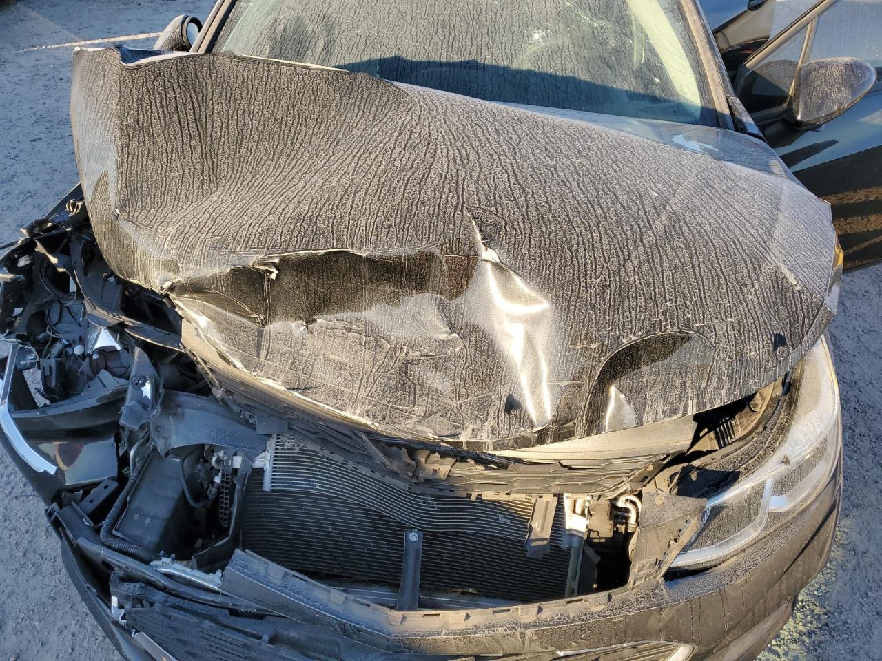 2018 Chevrolet Cruze - Image 12