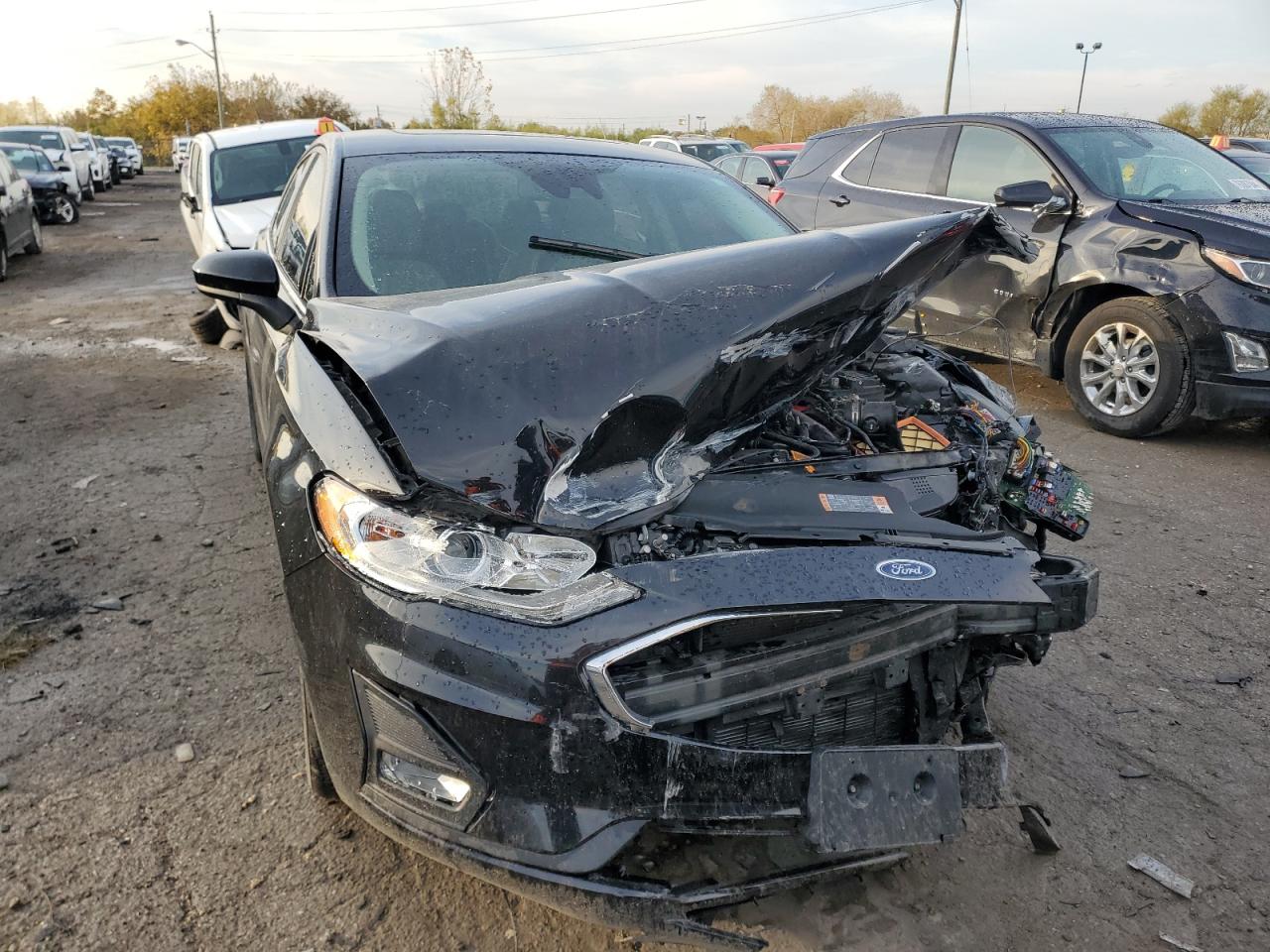 VIN 3FA6P0HD8KR268042 2019 FORD FUSION no.5