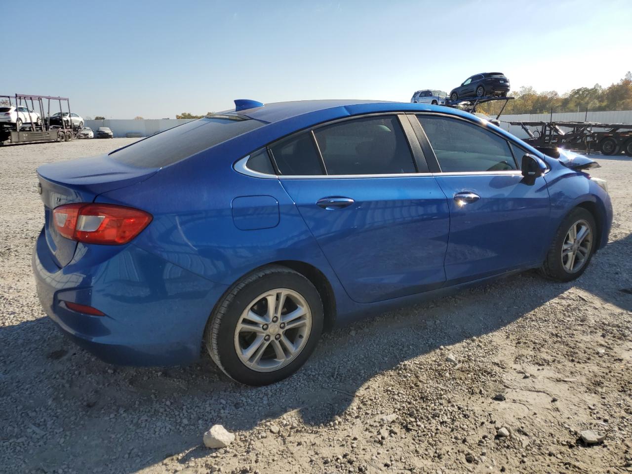 2016 Chevrolet Cruze - Image 3