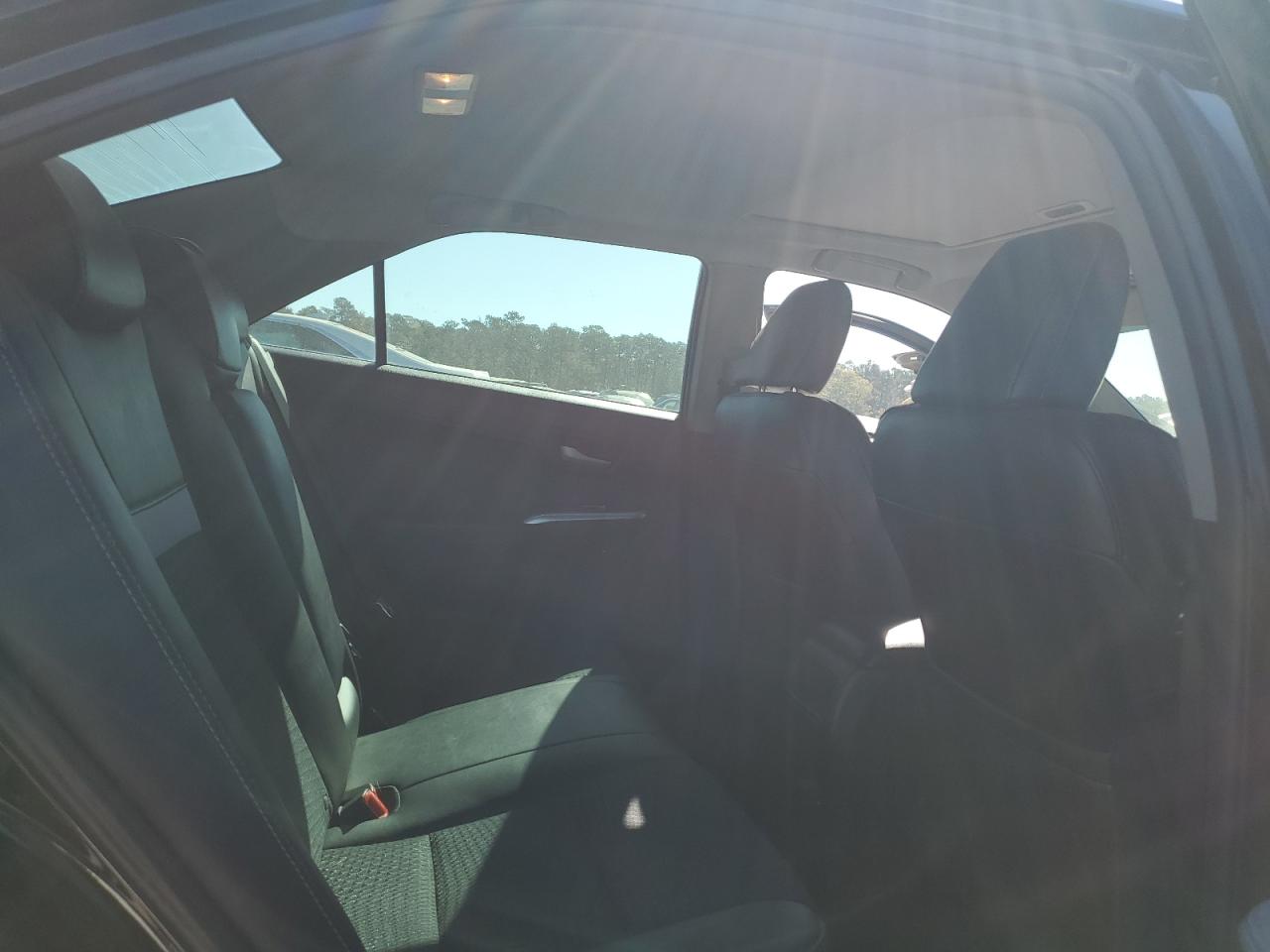 2014 Toyota Camry - Image 10